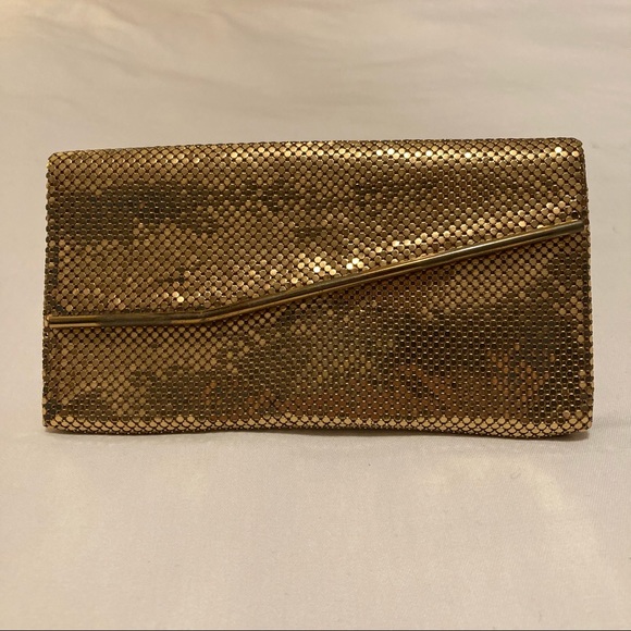 Whiting & Davis Mesh Evening Bag in gold - Picture 2 of 5